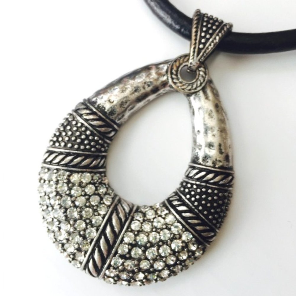NEW Sabine Silver Tone Rhinestone Metal Teardrop Necklace Set Western Rustic